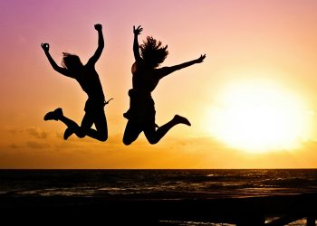 Daha Enerjik ve Zinde Bir Gün İçin Mutlaka Almanız Gereken Vitaminler