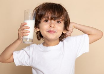 Minikler İçin Bağışıklık Desteği: Laktoferrin