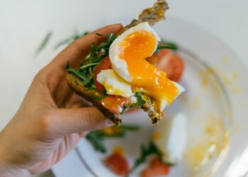 Kolajen Üretimini Artıran Doğal Gıdalar ve Takviyeler